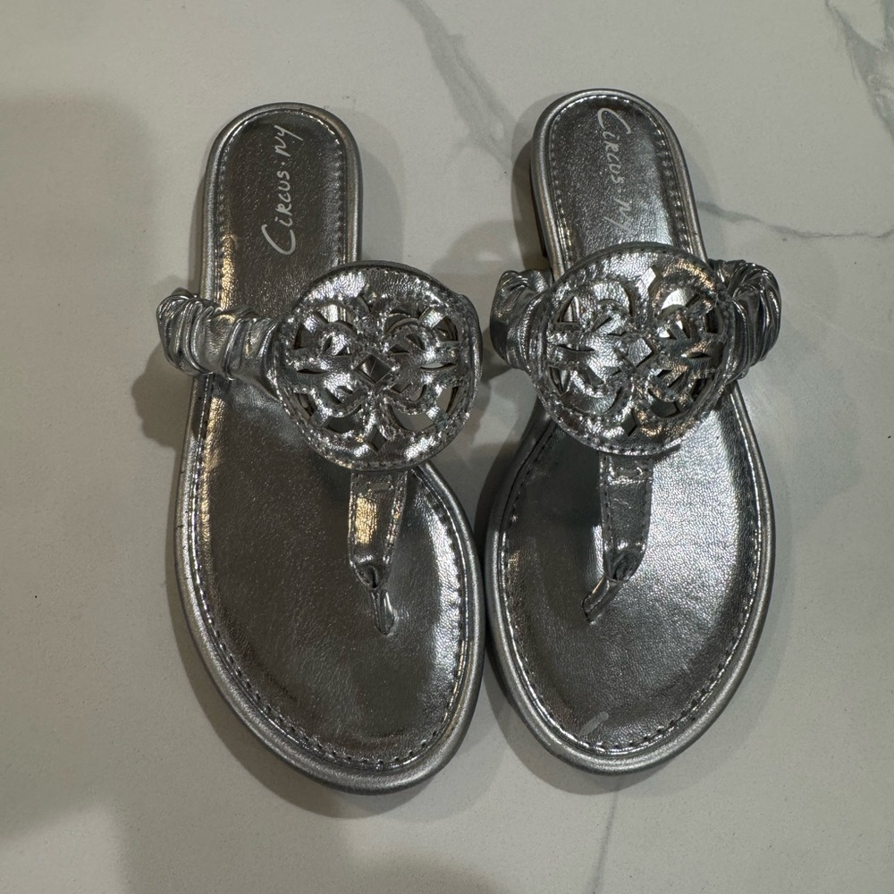 Circus by Sam Edelman Metallic Silver Thong Sandals with Medallion
